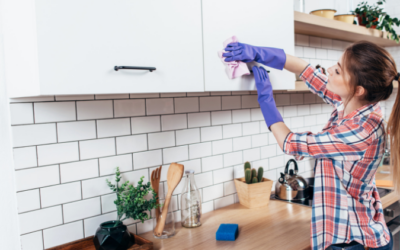 How To Remove Grease From Kitchen Cabinets? – Get Rid of Sticky Grease