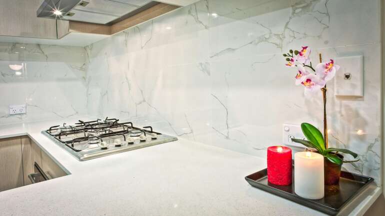 tips to clean kitchen wall tiles