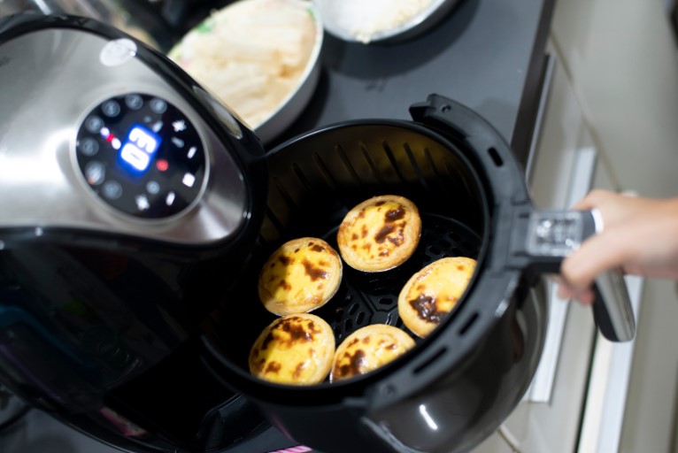 Tips for Keeping Your Air Fryer Basket Clean Longer