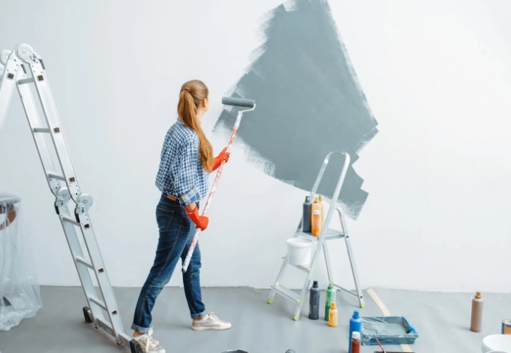 Why Hire a Self-Employed Painter and Decorator
